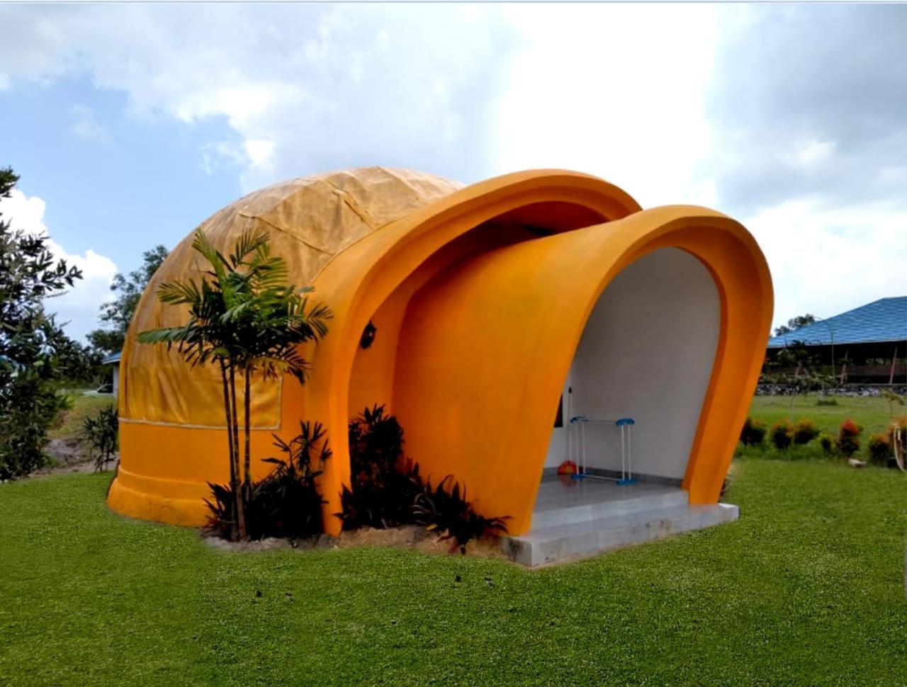 Pelangi Lake Resort Tanjung Pandan Exterior foto
